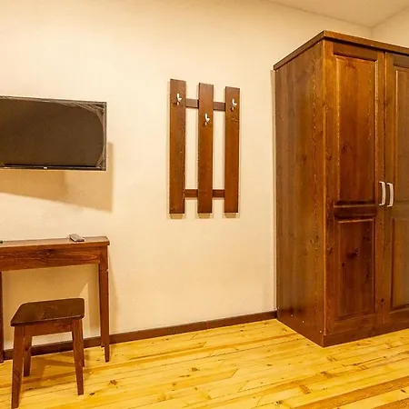 Hotel добро поле 2*