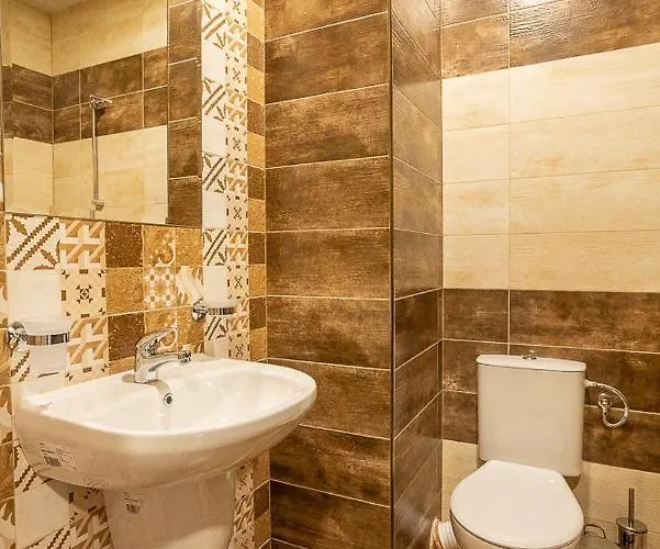 добро поле Otel Yukarı Cuma